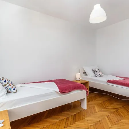 Lovely In With Wifi Apartman Ičići